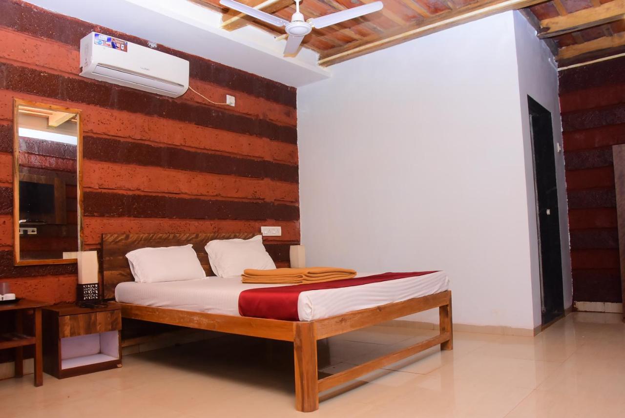 Salt Water Resort Dapoli Exterior photo